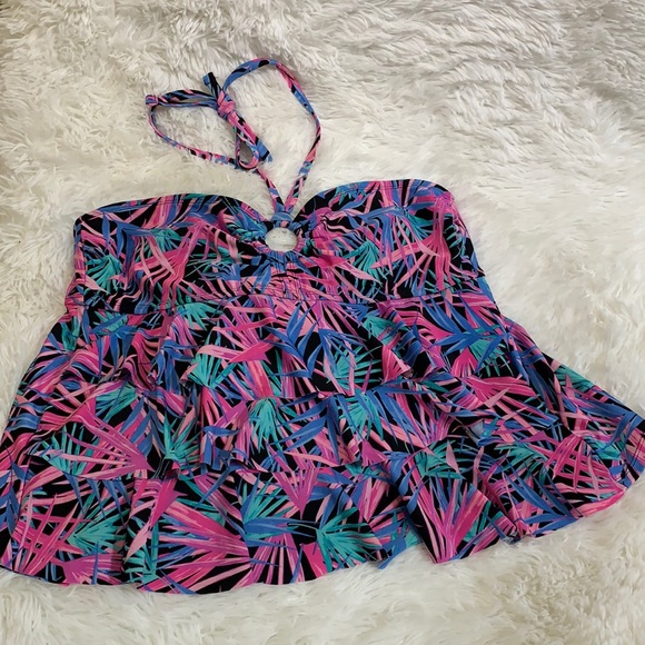 collections by catalina Other - Collections by Catalina ruffle colorful tankini top